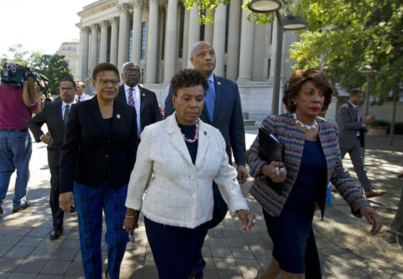 Black lawmakers to meet with Apple, Paypal, Airbnb and more about their workplace diversity