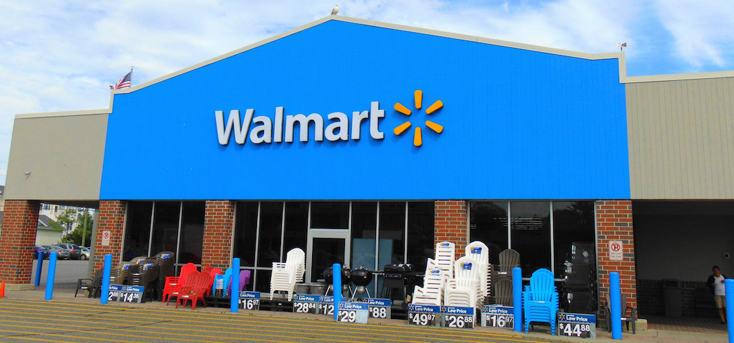 Walmart is Rolling Out VR Headsets To Train Its Employees