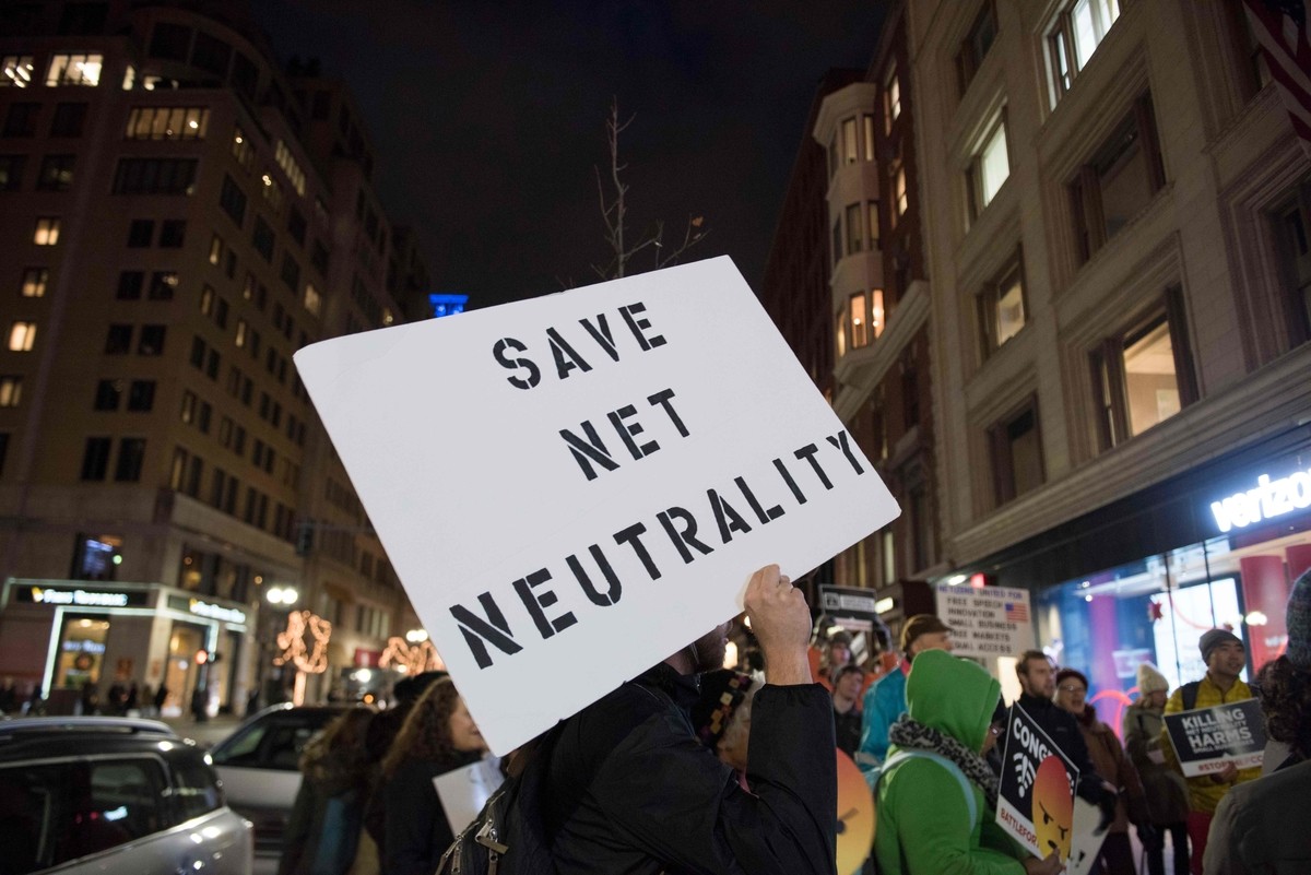 5 Important Things to Know About Net Neutrality Before The Dec. 10 Deadline