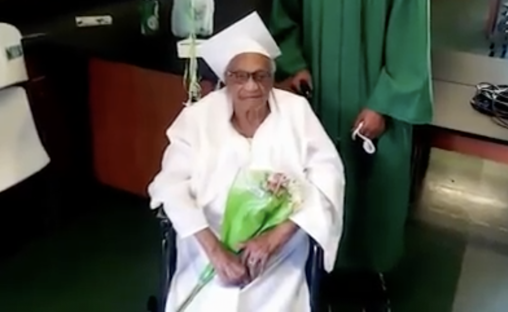 98-Year-Old Vivian Fisher Just Achieved Her Dream of Graduating High School