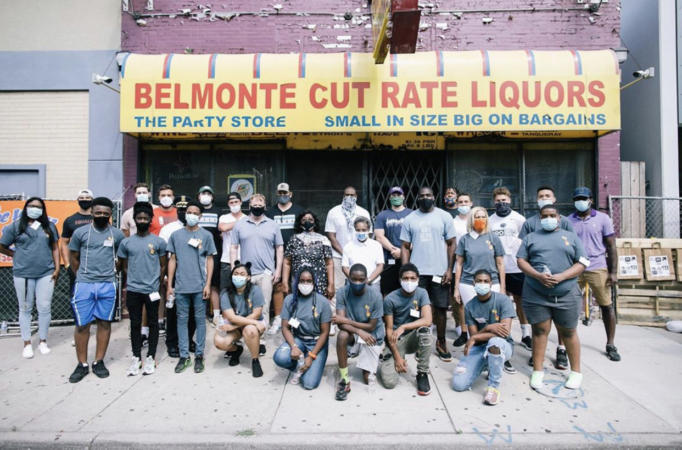 Black Chicago Teens Turn Looted Liquor Store Into Fresh Food Pop-Up Market