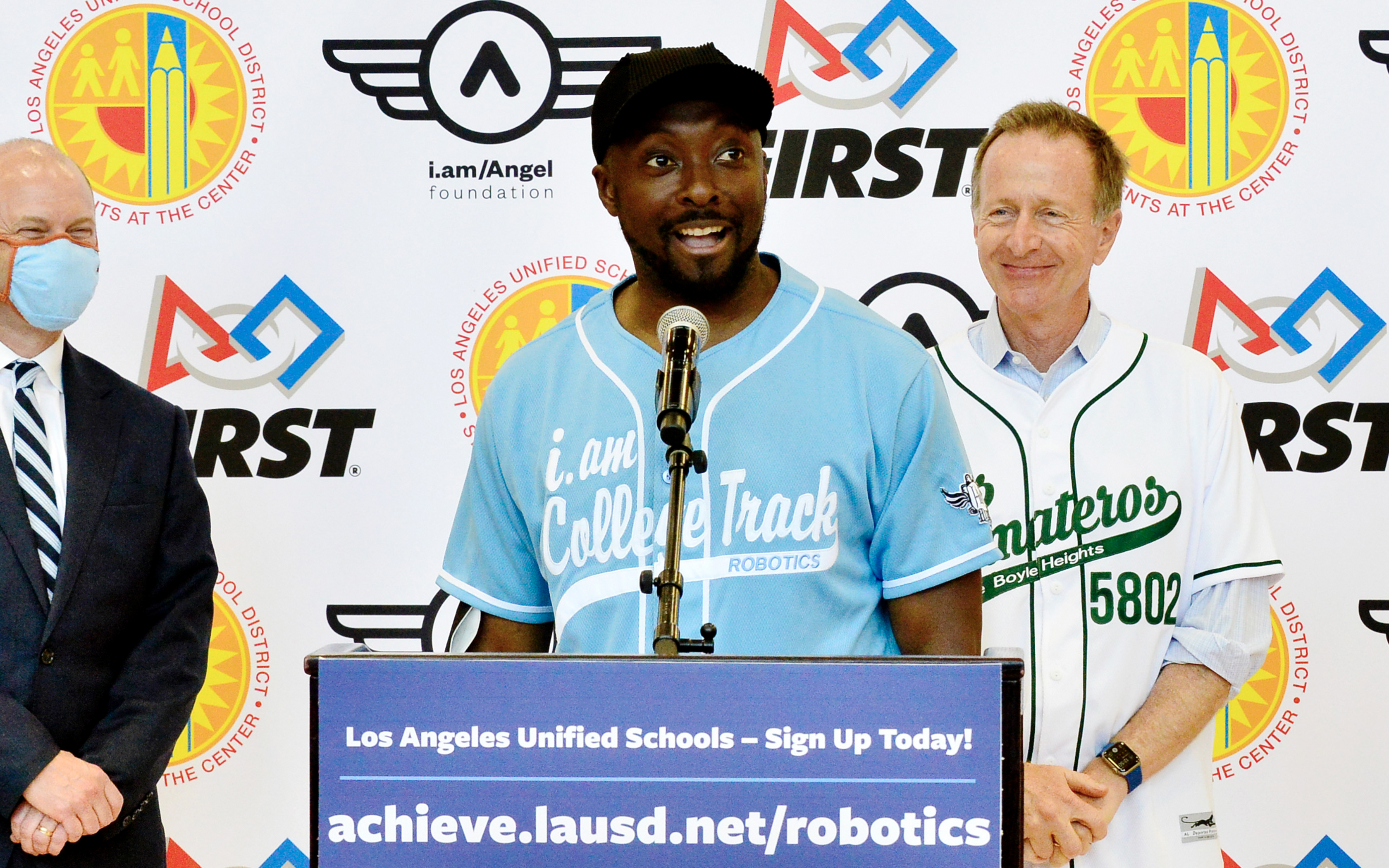 Rapper will.I.am Expands Local Robotics Program To Get Kids Excited About STEM