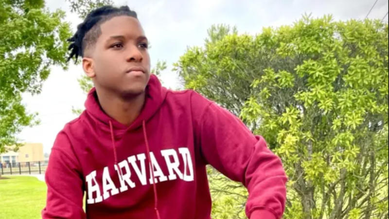 Da’Vion Tatum Made History As His High School's First Black Male Valedictorian — Now, He's Enrolled At Harvard