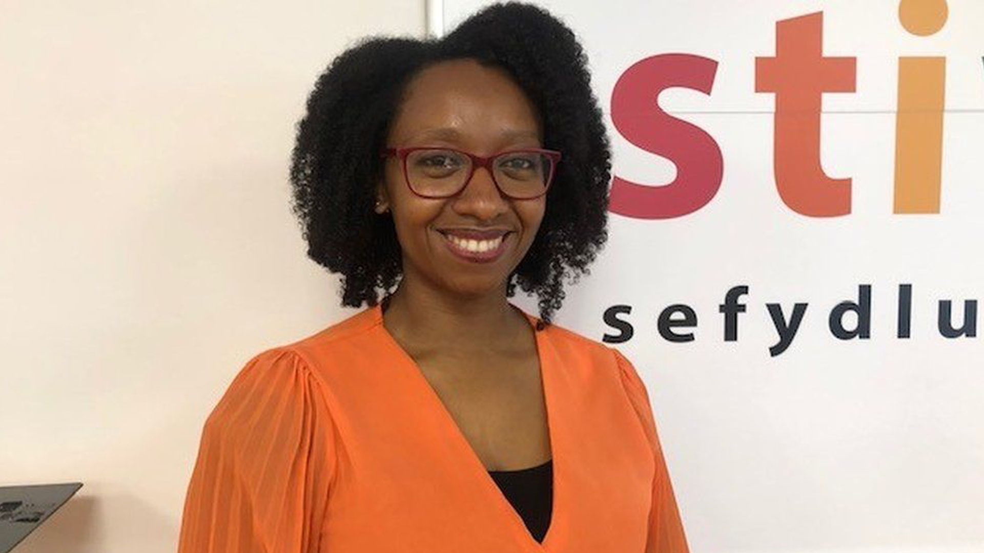 This Engineer Invented A Comb For 'Afro Hair' — Now, She's Working On Getting More Black Women Into Her Field