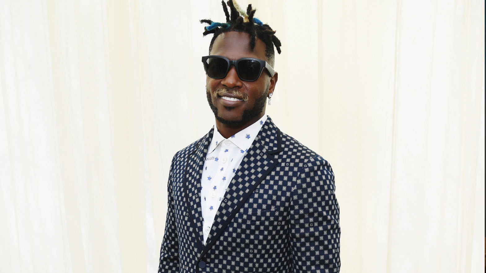 Did Antonio Brown Just Join Kanye West's Donda Sports As President?
