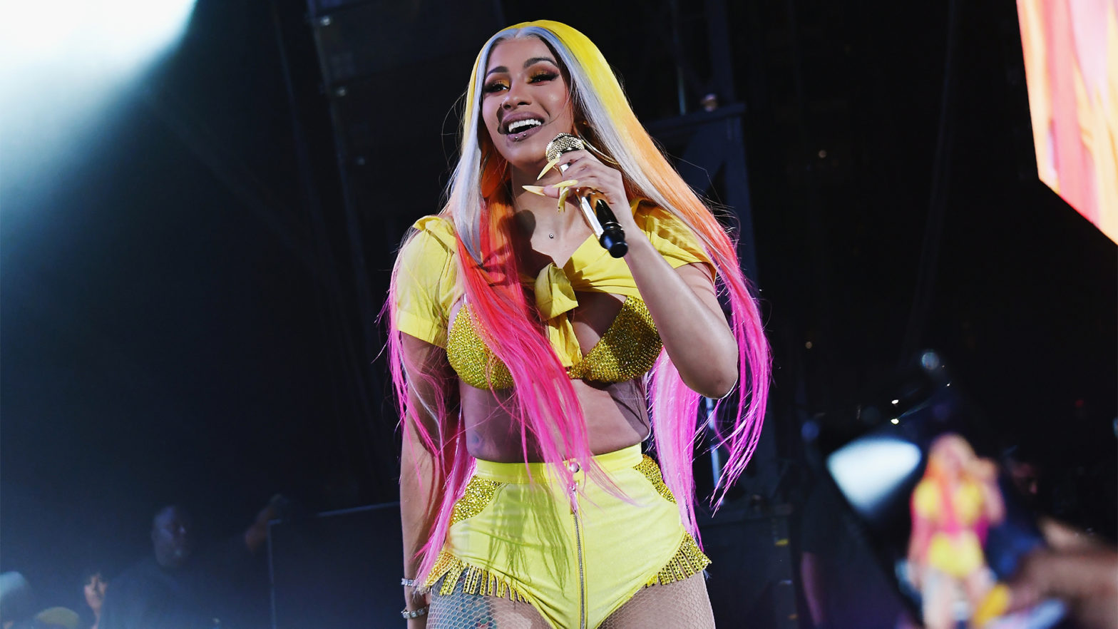 Superstar Cardi B Says She Brings In Over A Million Dollars A Show With Only One Album Under Her Belt