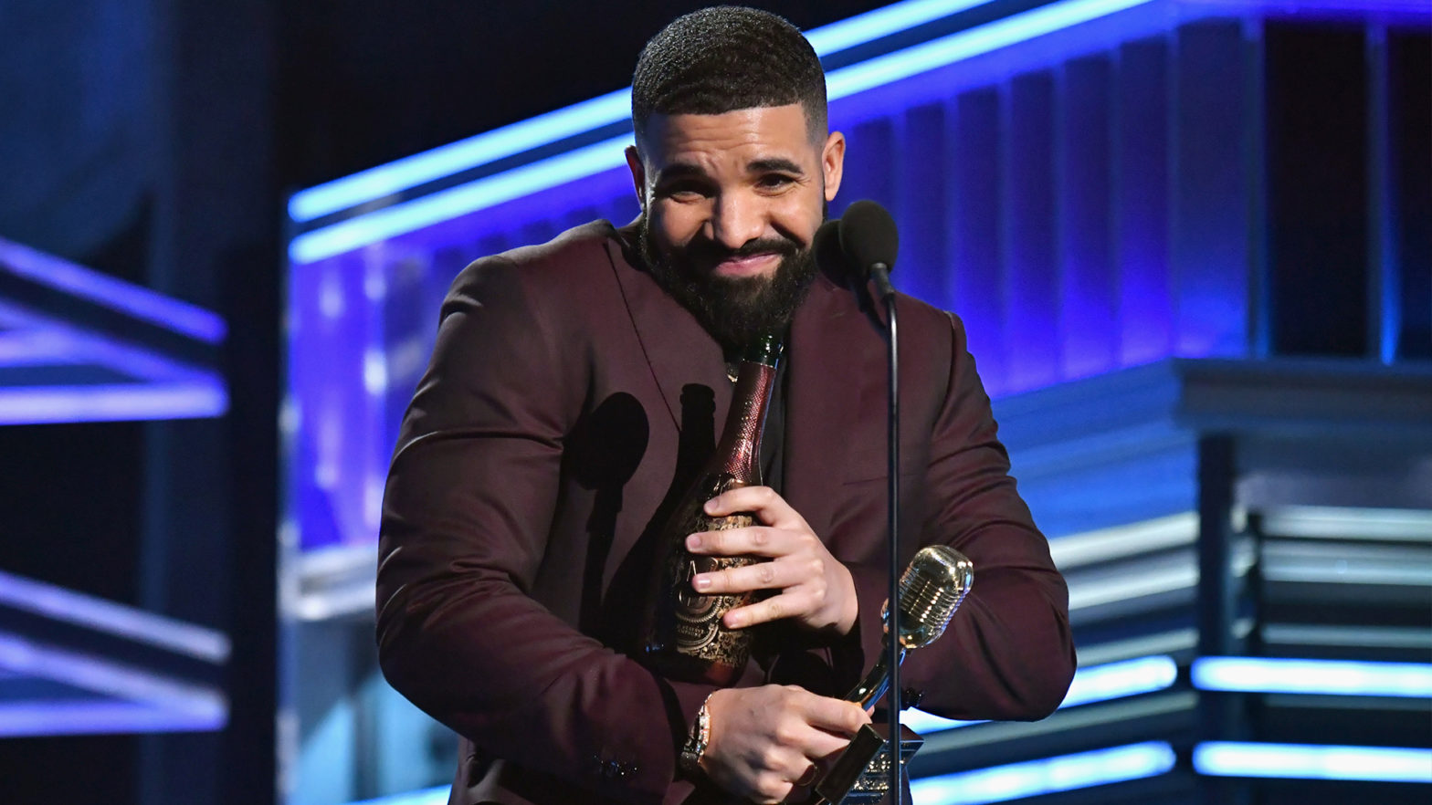 Drake's Winning Streak Ends After $100K CAD Bet Made Via Online Gambling Company Stake