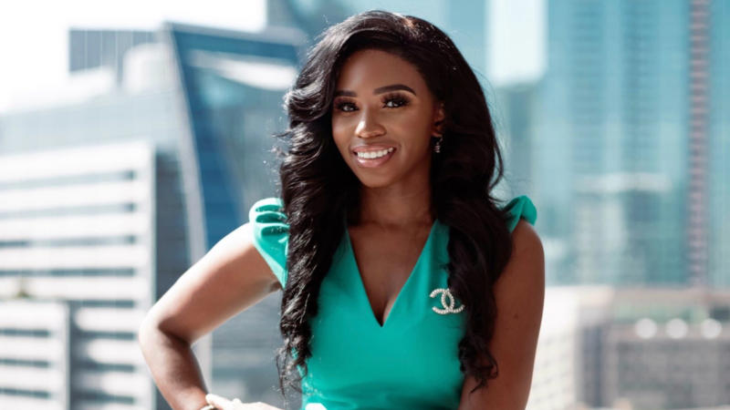 This Woman Went From Public Assistance To Millionaire Status Off A Side Hustle — Here's How She Did It