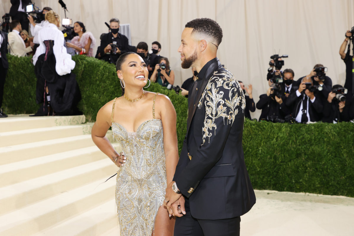 What Is Stephen Curry's Wife Ayesha's Net Worth? - EssentiallySports