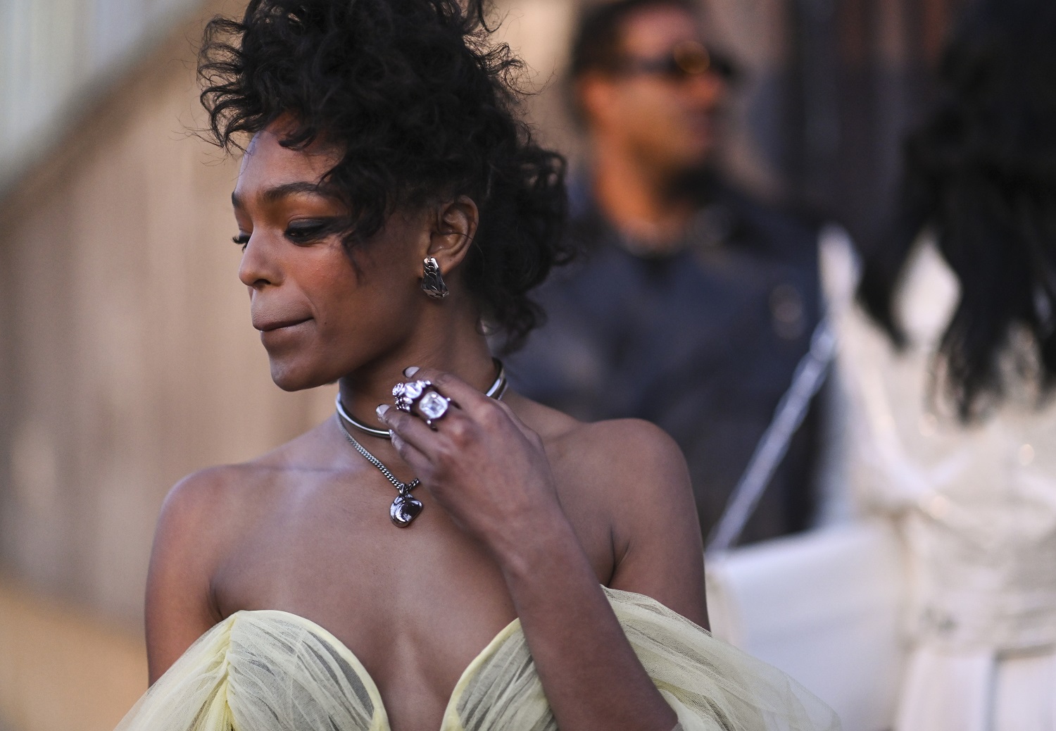 A Look Into The $9M Foundation Lauryn Hill Set For Her Six Children ...