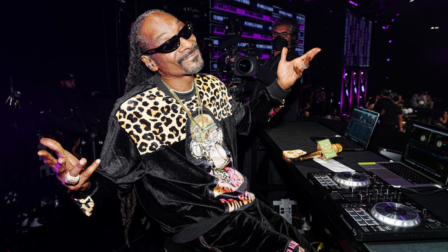 Snoop Dogg Files Trademark To Bring Virtual Cannabis To The Metaverse