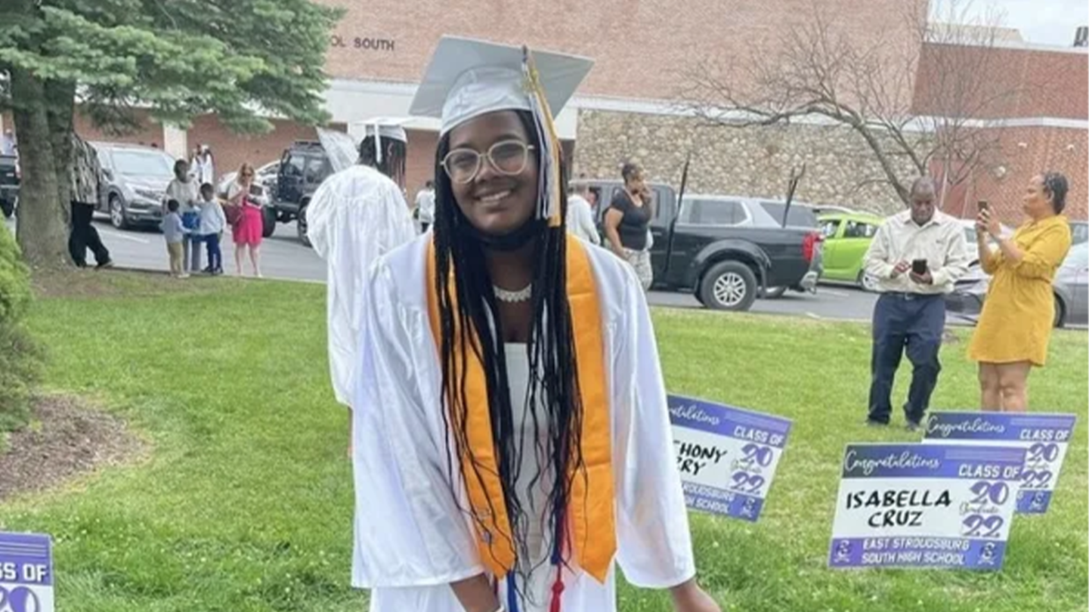 Betting On Herself Led Sydni Smith To Get Accepted Into 57 Schools With $1.8M In Scholarship Offers