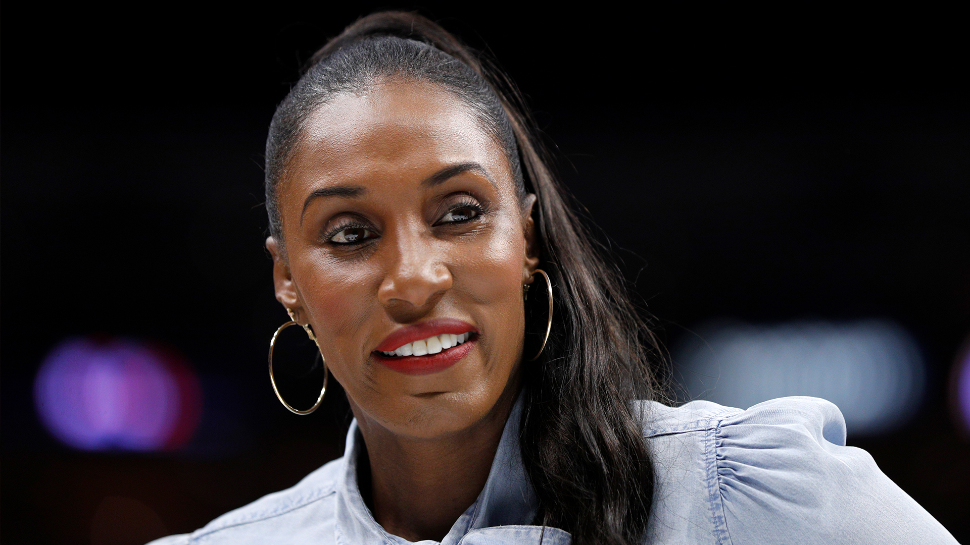 Lisa Leslie Invests In A Sports Metaverse Tech Company Following Her WNBA Retirement