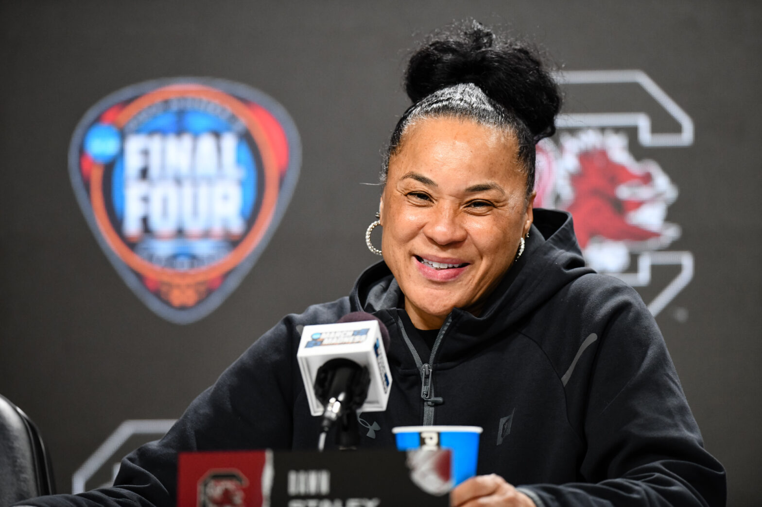 Dawn Staley: A Basketball Powerhouse Whose Net Worth Reflects Her Legacy