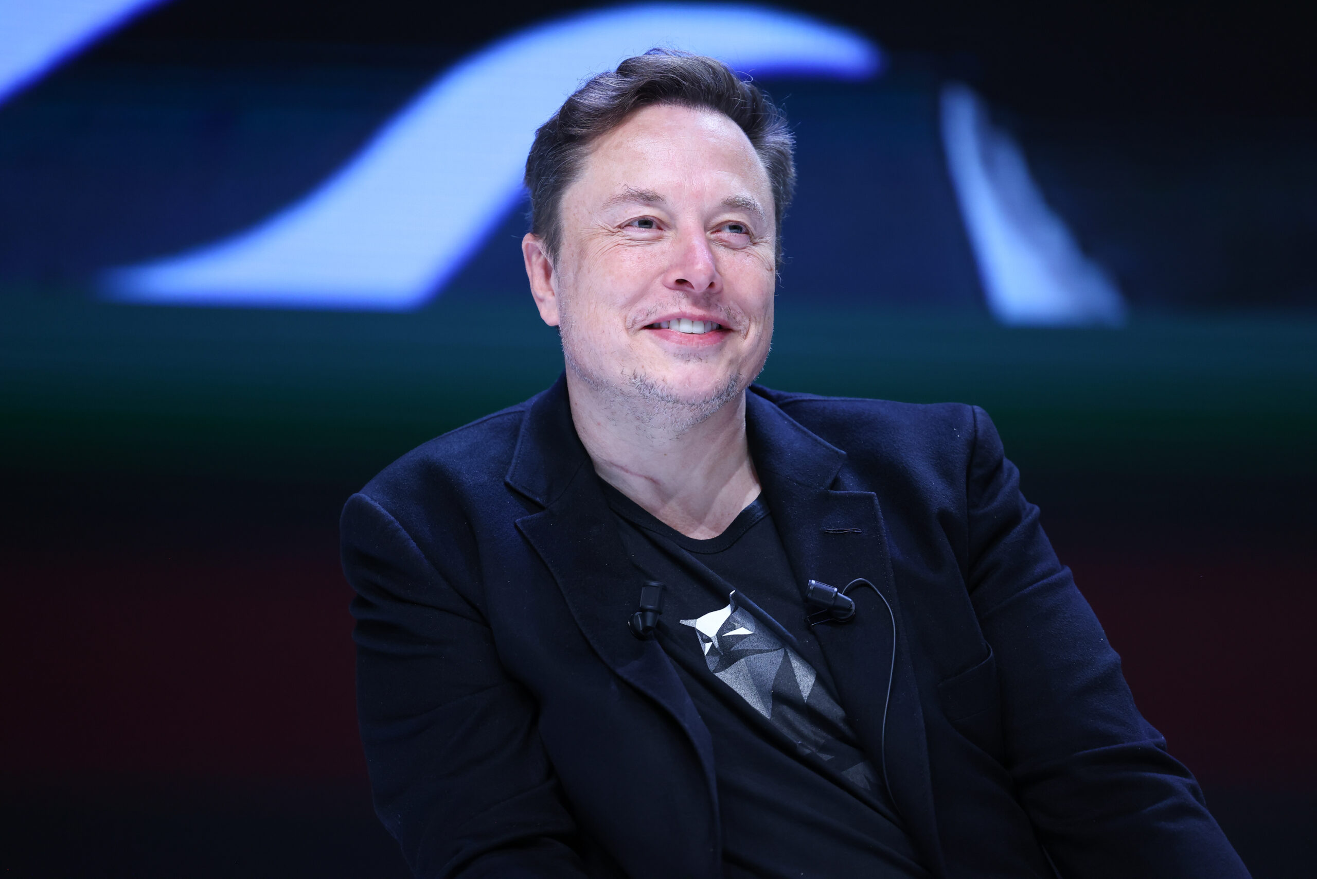 Elon Musk Considers Resurrecting Defunct Vine App Amid Looming TikTok Ban