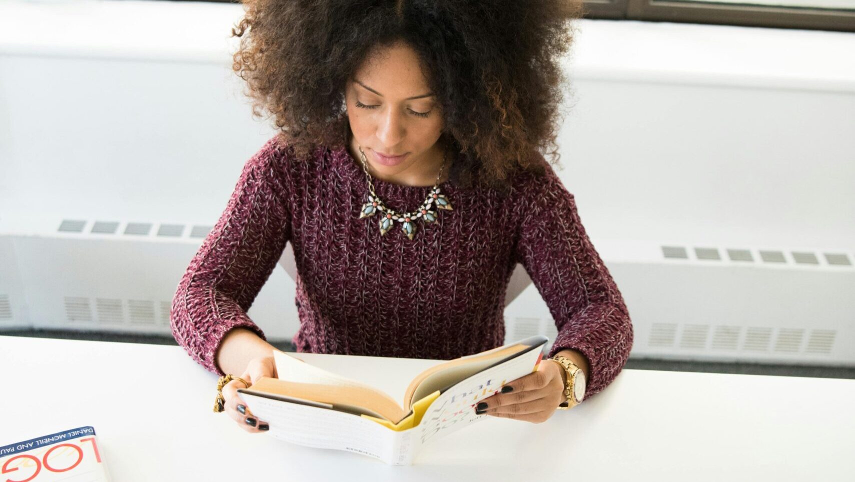 Essential Books Every Business Leader Should Read