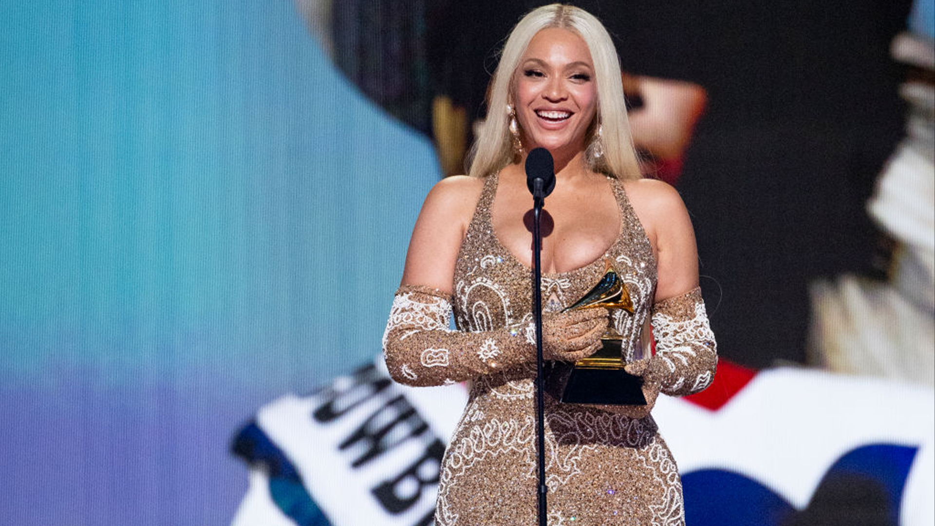 Black-Owned Chicago Soul Food Restaurant Experiences Spike In Sales Thanks To Beyoncé's 'Cowboy Carter Tour'